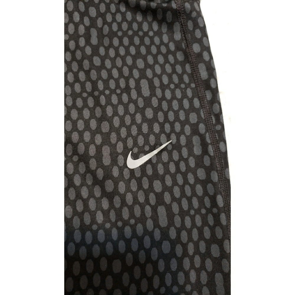 Cropped Nike Dry-Fit Leggings - Picture 5 of 6